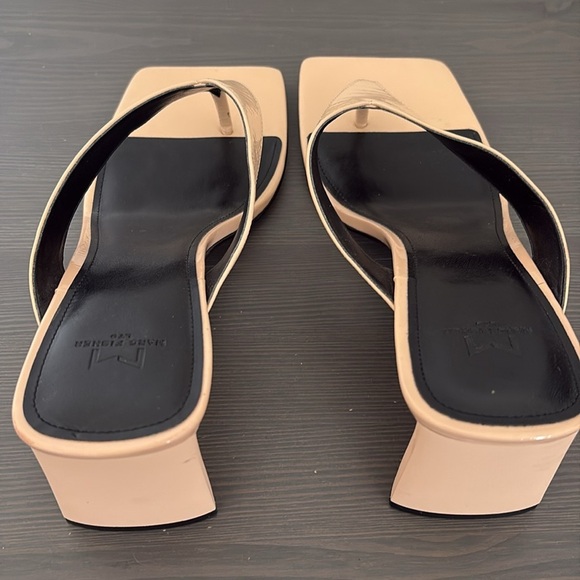 Marc Fisher Cadence Heeled Square Toe Sandal Thong Patent Leather Beige 8.5 - Picture 7 of 13